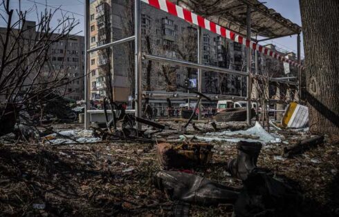 Missile strikes on Ukrainian cities as call-up causes chaos in Russia